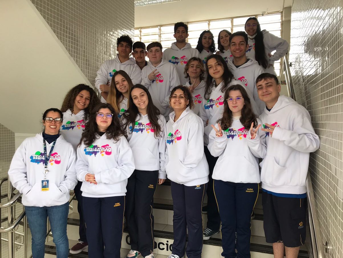 Camiseta infantil em algodão personalizada para escola